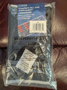NWT Lewis N. Clark Zipper Pouch Pill Organizer 16 Total AM/PM Compartments